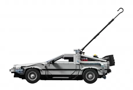 LEGO Creator Expert Машина времени «Назад в будущее» 10300