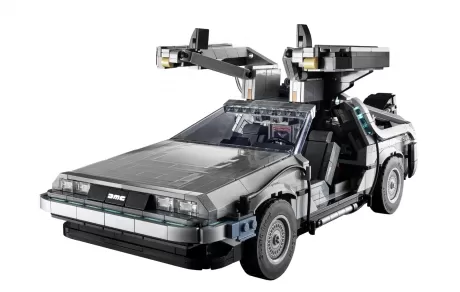 LEGO Creator Expert Машина времени «Назад в будущее» 10300