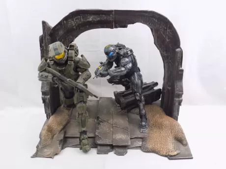 Фигурка Halo 5 Guardians Collector’s Edition Centrepiece Diorama Statue Master Chief And Spartan Locke