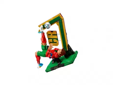 LEGO Editions Криштиано Роналду — легенда футбола (43016)