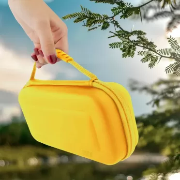 Чехол защитный Orzly Carry Bag Желтый (Switch Lite)